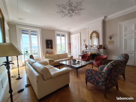 a vendre - appartement 4 chambres + studio - 241 m²