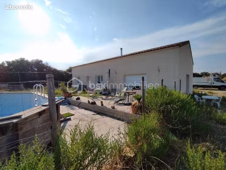 propriété 10 pièces 305 m²