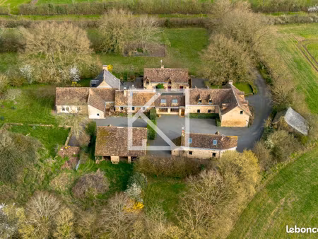propriété 10 pièces 380 m²