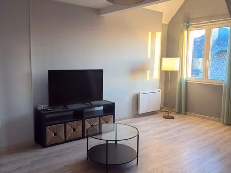 duplex meublé 43 m² – sainte-thérèse – parking – tram à 2 min