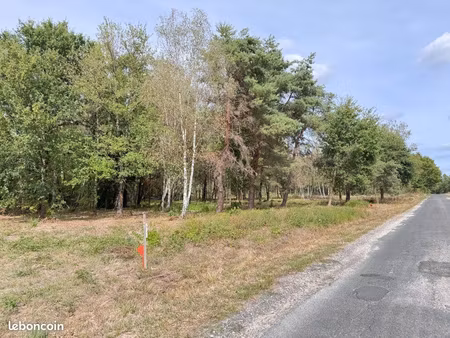 terrain de 654 m2 constructible