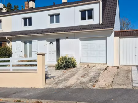 verneuil en halatte - maison familiale de 110 m²  4 chambres  sous-sol total et jardin clo