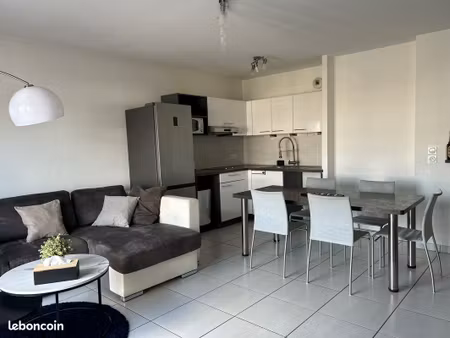 appartement 2 pièces 45m2 : t2 • 45m2 • nancy • résidence île de corse • secteur rives de 