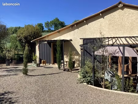 maison auch quartier calme et recherché hors lotissement