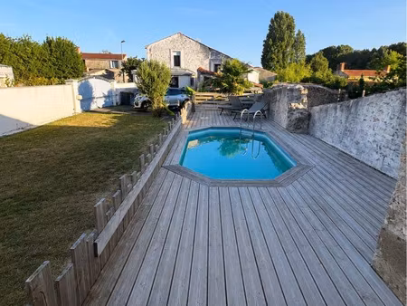grande maison 181 m² avec piscine  cuisine d’été et 5 chambres