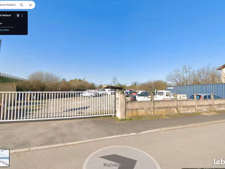 container + parking 250m2