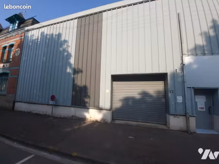 local divers 99 m² st omer