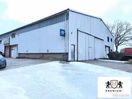 local 200 m² saint-martin-du-tertre
