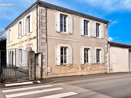 maison de ville 6 pièces 183 m²