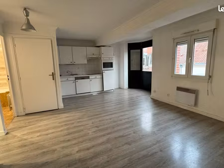 t2 46 m² lumineux  4e étage avec ascenseur – lille