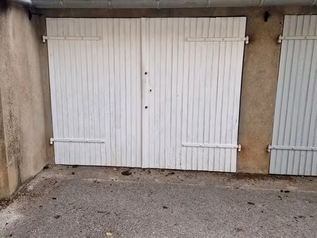 garage à vendre. dijon