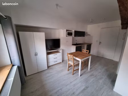 studio meublé et équipé en électroménager