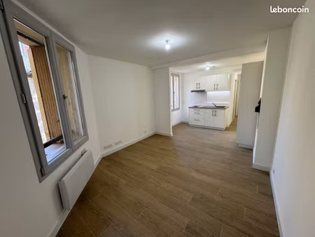 appartement 2 pièces 38m² - centre ville historique