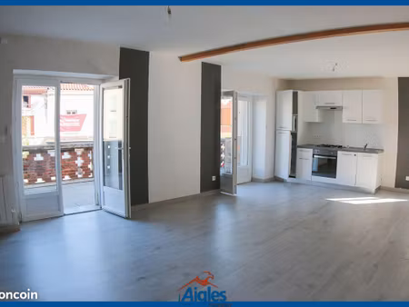 appartement t3 spacieux avec grande terrasse centre ville
