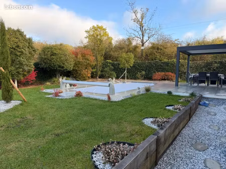 maison 6 pièces 145 m²