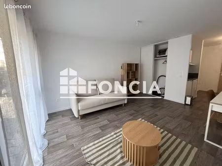 studio 1 pièce 25 m²