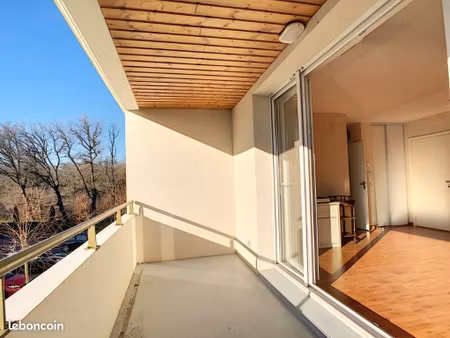 appartement 1 pièce 49 m²