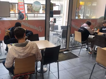 restaurant fast food