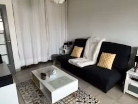 appartement f1 + parking privé + cave - 5 minutes à pied de la gare chartres