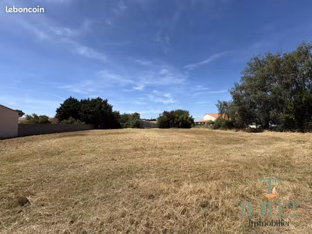 terrain 1977 m² saint-augustin