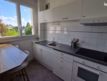 appartement meublé idéal pour étudiant(e) - t1 bis de 29 m² avec place de parking - olivet