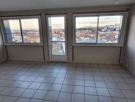 appartement 3 pièces 69m²
