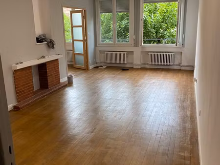 à louer – t3 rénové à neuf avec cachet – 75 m² – valenciennes  quartier gare