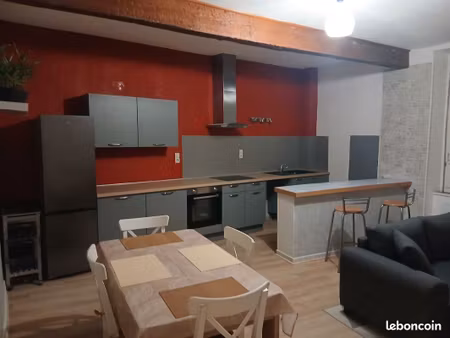 location t4 rénové et meublé
