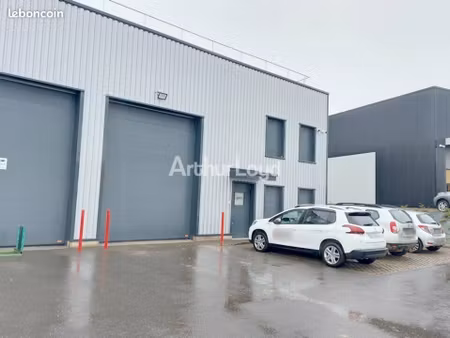 local bureaux 320 m²