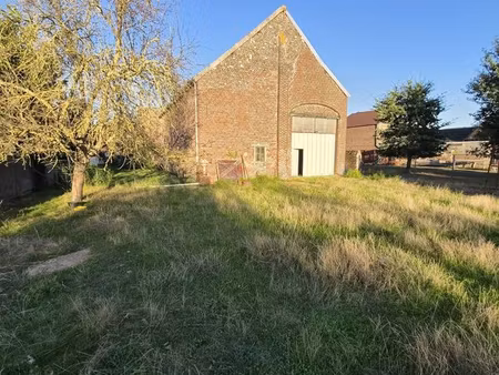 grange 1 pièce 160 m²
