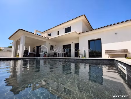 villa 4 pièces 128 m²