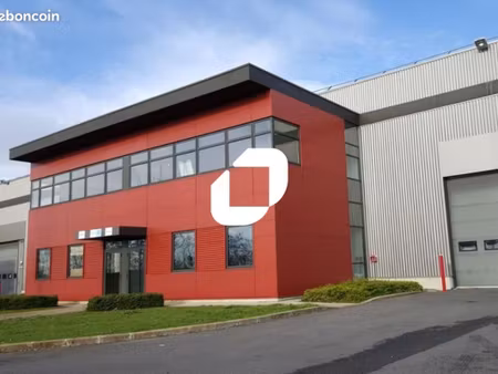 local d'activité 453 m²