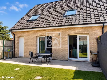 pavillon 5 pièces 93 m²