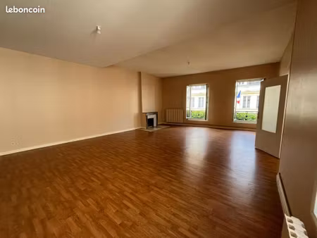appartement 4 pièces 147 m²