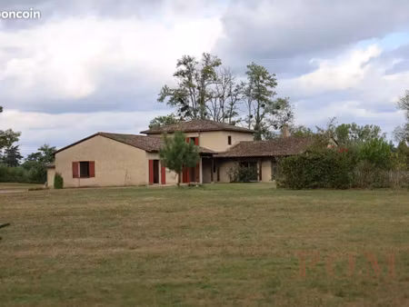 maison 9 pièces 280 m²