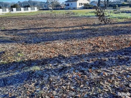 terrain 600 m² marsas