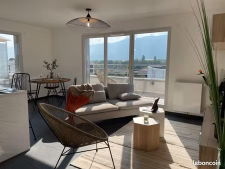 appartement 3 pièces entièrement meublé –proximité cern – 2 terrasses – 2 places de parkin