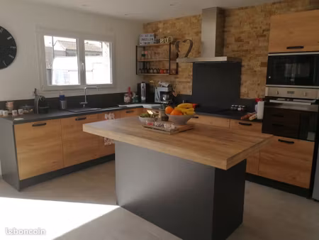 t2 meublé 51m² rénové – sablé-sur-sarthe