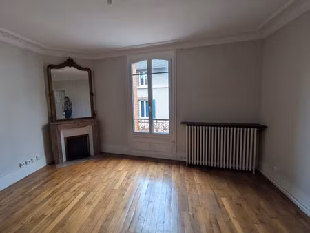 charmant t3 de 63 m² refait à neuf