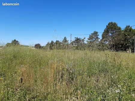 terrain à bâtir de 876 m² à castres (81)