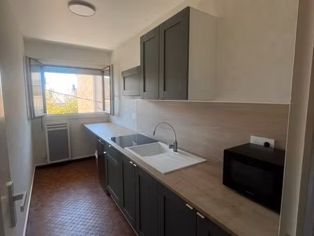 appartement t1 – 30 m² avec balcon  parking & cave