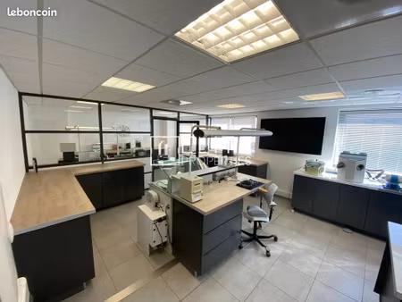bureaux 51 m² mougins