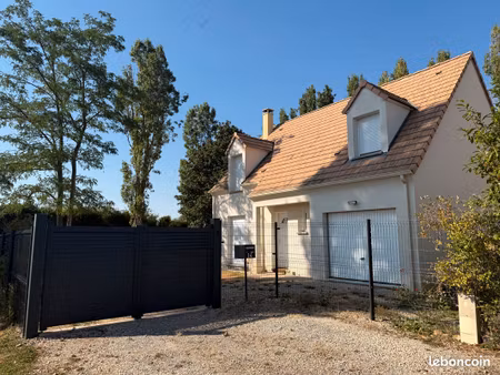 location maison marchezais