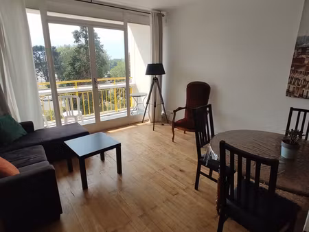 appartement entièrement rénové 3 chambres