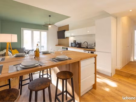 maison divisée en 3 logements