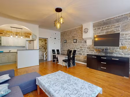 duplex 6 pièces 122 m²