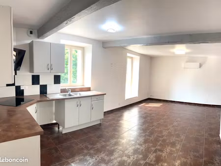 appartement t3 70 m2 entièrement rénové - lumineux - fibre- parking - sarlat