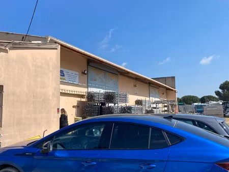 hangar à louer lançon provence