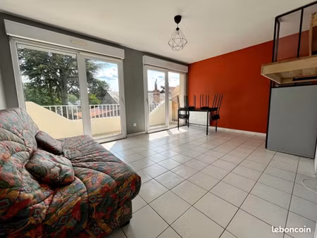 studio 1 pièce 27 m²