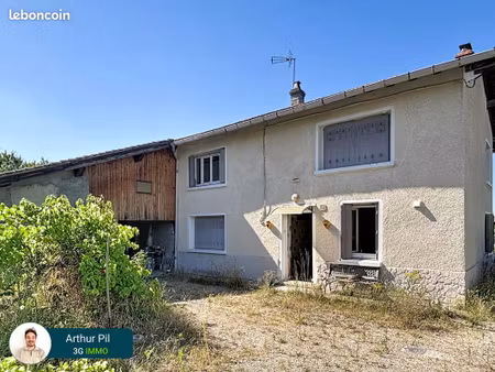 maison d'habitation à rénover avec parcelle de terrain constructible
